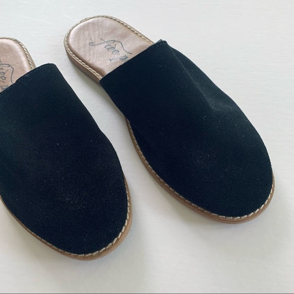 Free People Suede Mules - Picture 2 of 5